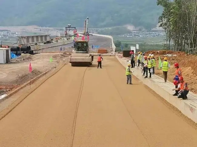 铜鼓路基工程